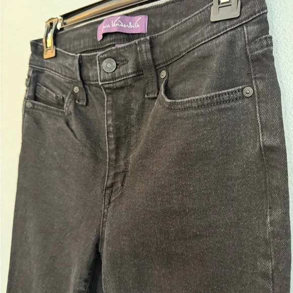 Women's Black Jeans - Picture 3 of 6